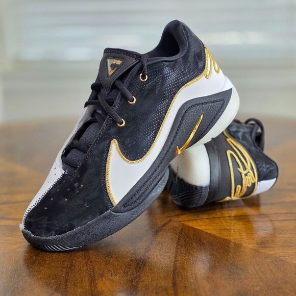 Nike LeBron XXII BHM Black White Basketball Shoes Gold HV8616-100 Women's 8.5 LE - Picture 16 of 16